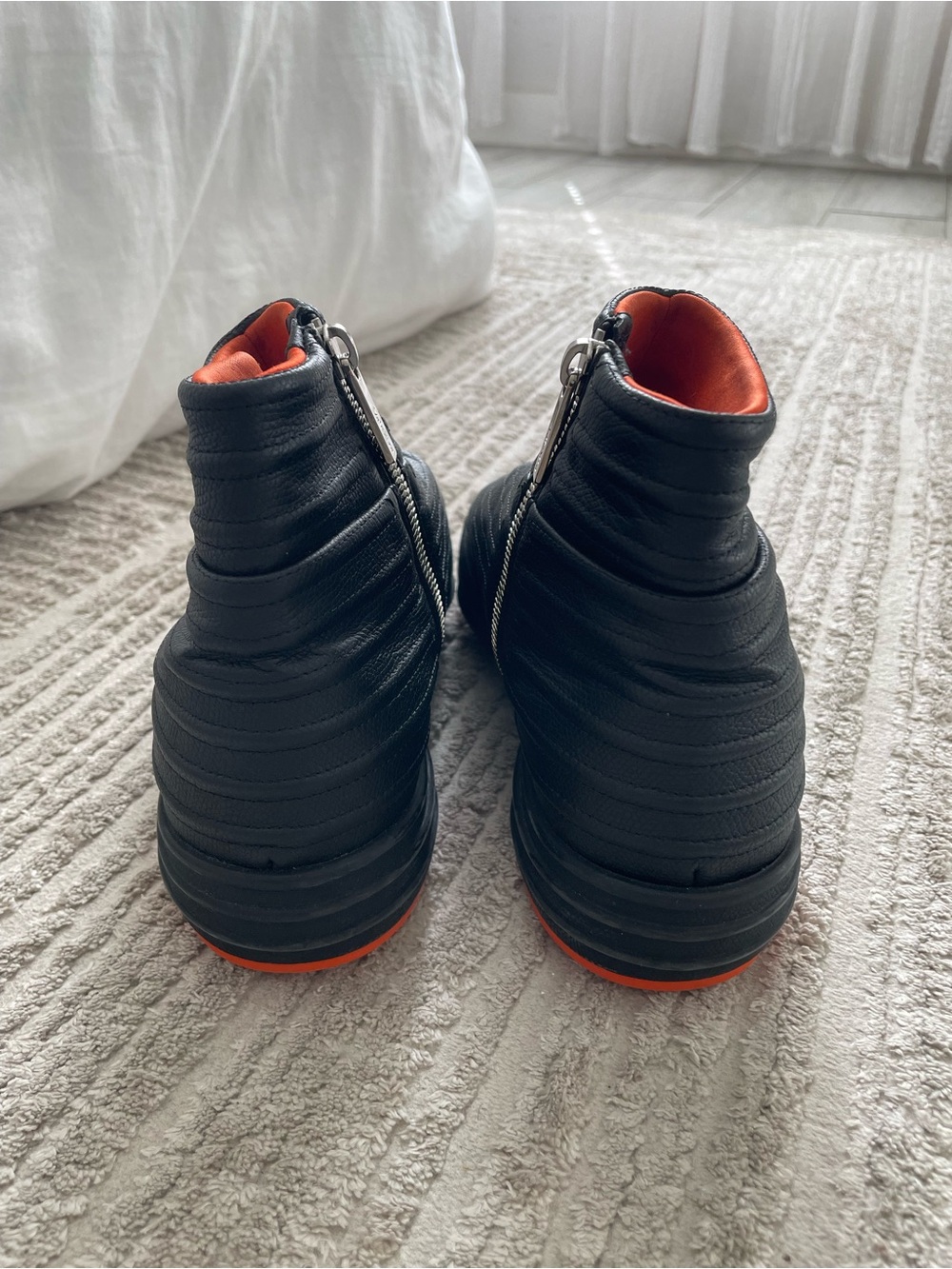 VALEXTRA Leather High-Top Sneakers - Picture 8 of 12